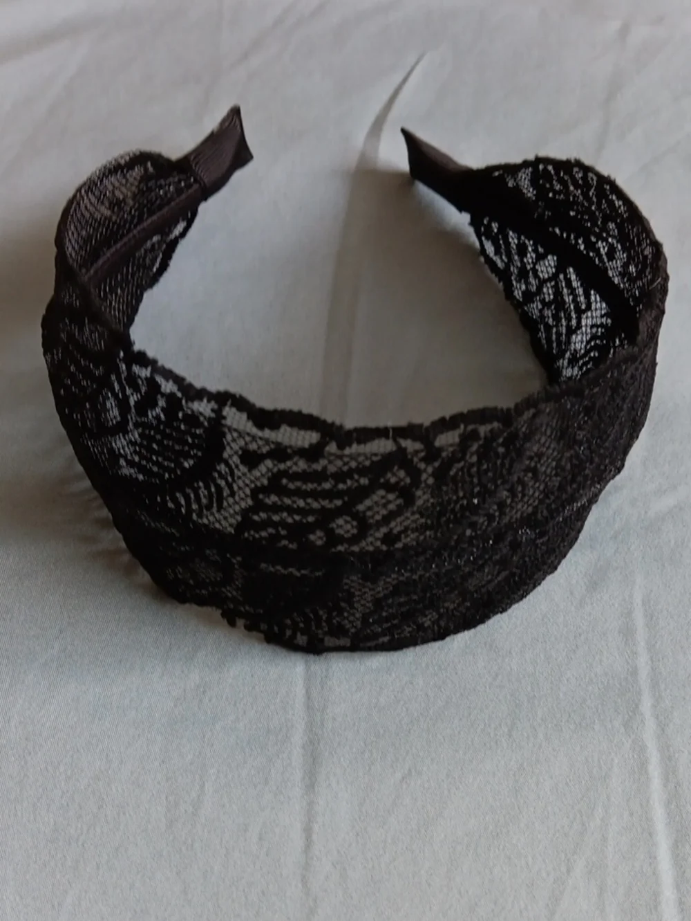 SHEIN Lace Padded Headband Duo - White & Black